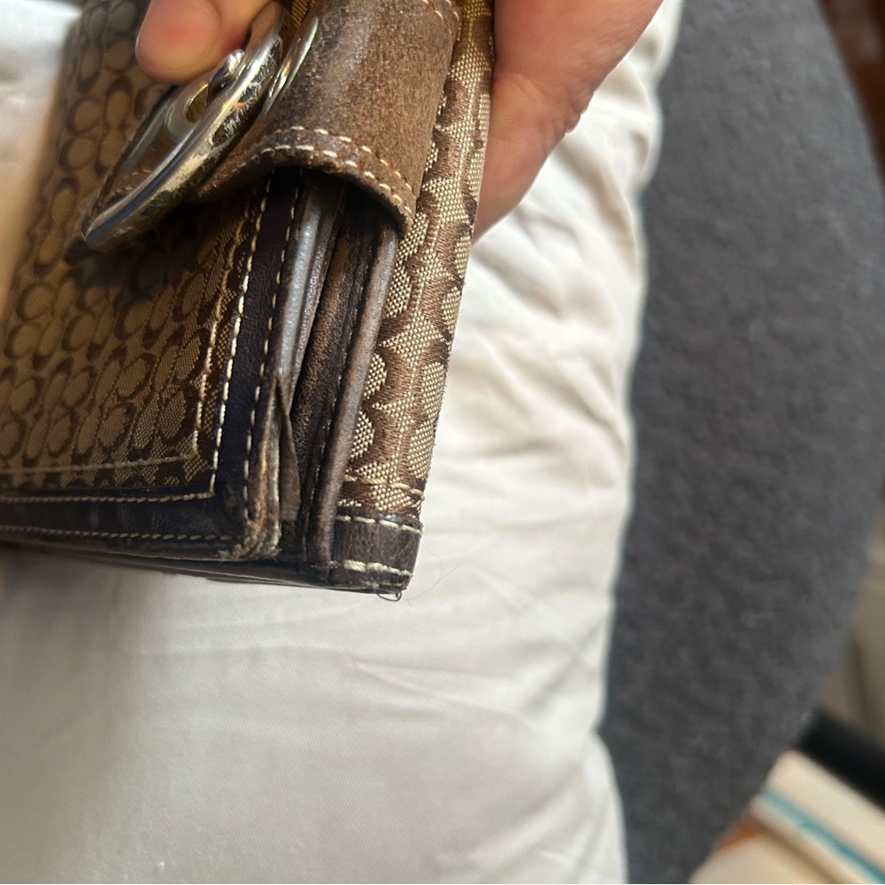 Vintage Coach SoHo Canvas Monogram Brown Wallet with Buckle - Picture 6 of 12